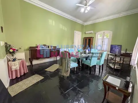 Casa 7 ambientes con 6 baños