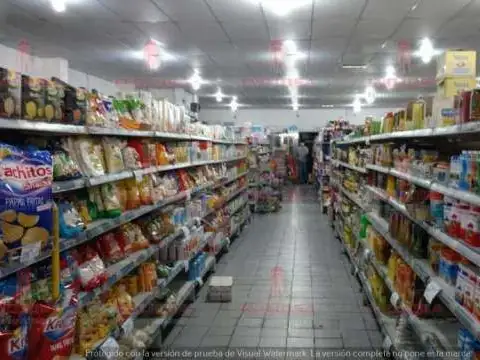 Excelente propiedad sobre Avda. Juan Manuel de Rosas