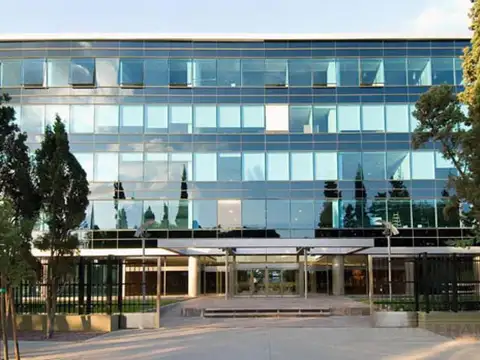 Oficina en Alquiler en Olivos, USD 14.740