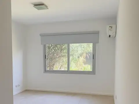 Departamento en Venta en Complejo Sucre, USD 265.000