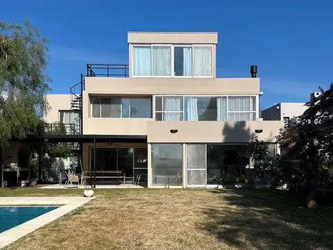 Bolulevard de Todos los Santos 5600