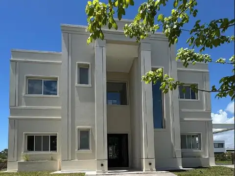 Casa en venta Barrio Acacias , Puertos del Lago