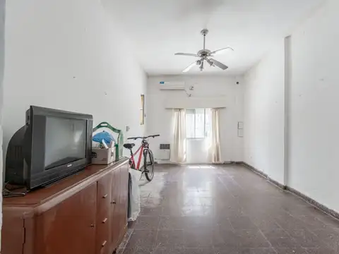Depto Tipo Casa en Venta con 1 cocheras