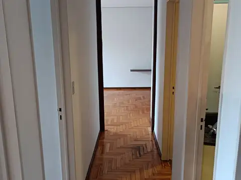 Departamento en Venta en Parque Centenario, USD 200.000