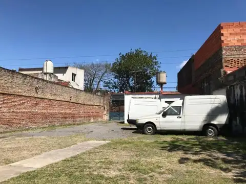 Casa en Venta con 5 cocheras