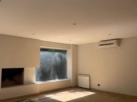 Imponente Casa en Venta en Barrio Los Castores, Nordelta