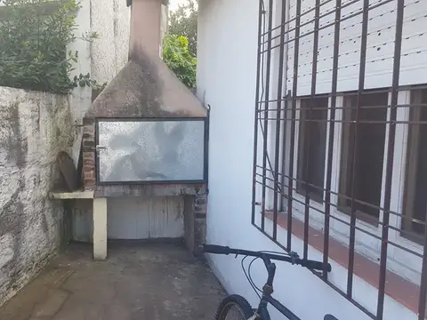 Palomar Casa Al Fondo 3 Dorm. Amplio Patio Propio Parrilla F: 1159