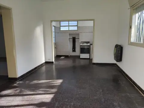 Depto Tipo Casa en Venta en Villa Ballester, USD 110.000