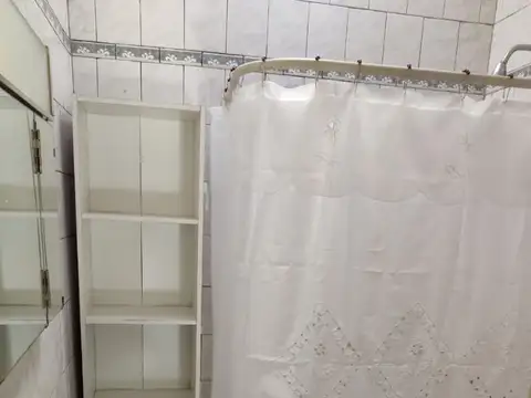 Depto Tipo Casa en Venta 50 años