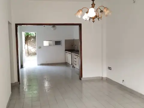 Presidente Rivadavia 900