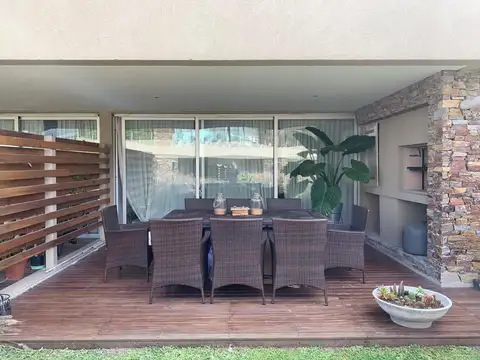 Departamento en Venta 4 ambientes en PB Las Piedras