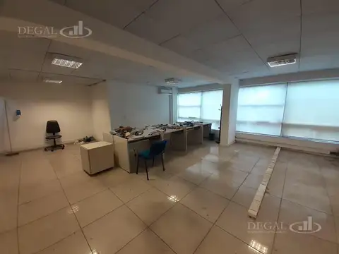 Oficina en Venta con 2 cocheras