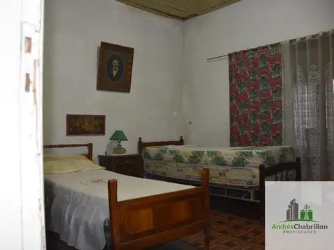Casa 5 ambientes con 1 baño