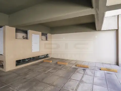 Cochera cubierta en venta San Fernando