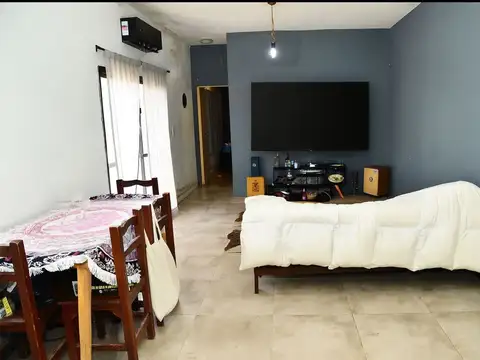 Depto Tipo Casa en Venta de 2 ambientes