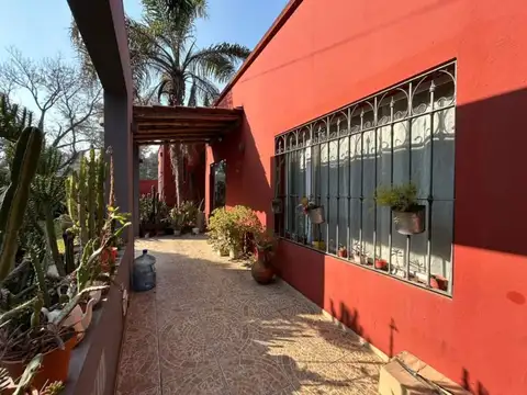 Casa 5 ambientes con 3 baños