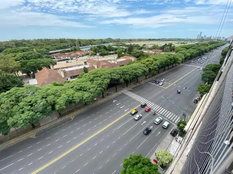 SEMIPISO DE CATEGORIA - 4 AMB. C / DEP. - FAMILY - COMEDOR DIARIO - COCHERA FIJA Y BAULERA