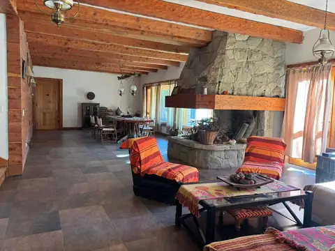 Casa en Venta en Villa La Angostura, USD 1.500.000