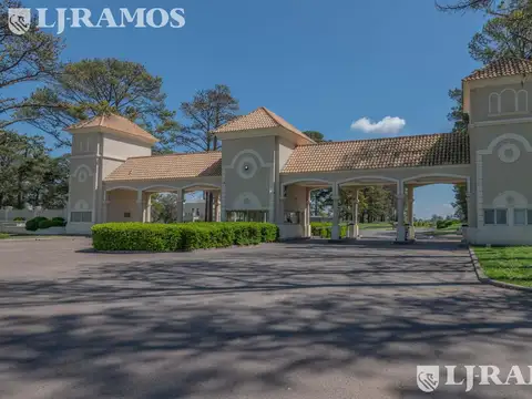 Terreno en Venta en Los Pinares Country Club, USD 48.600