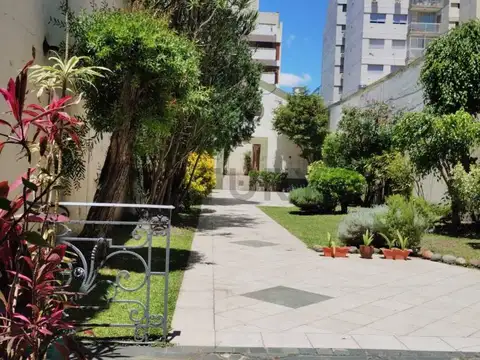 Casa en venta de 8 ambientes en Almagro