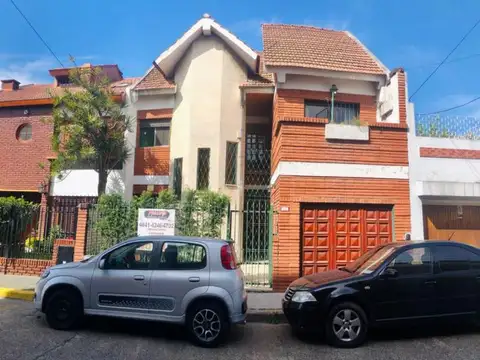 Casa - Venta - Argentina, Capital Federal - Casco 255