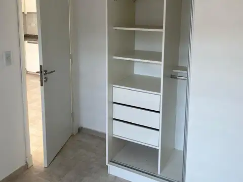 Depto Tipo Casa 2 ambientes con 1 baño