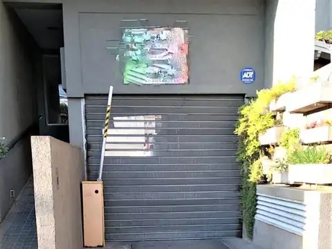 COCHERAS TECHADAS , EXCELENTE UBICACIÓN , EN CONJ./POR SEP.