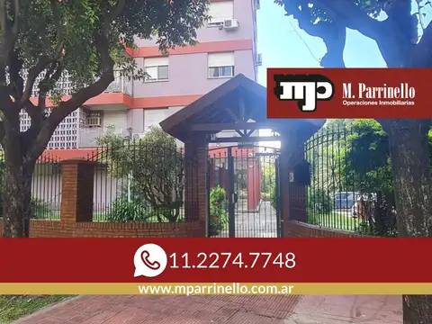 ¡Gran Oportunidad! Depto de 4 Ambientes con Balcón- En Venta