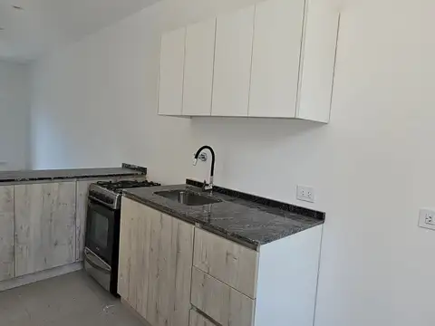 Casa en Alquiler con 1 cochera