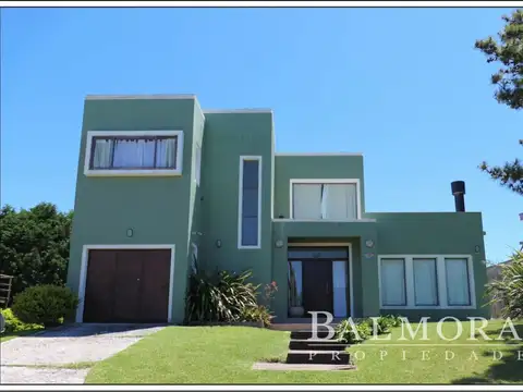 Casa en Alquiler - Zona Norte Playa / REF: 8782