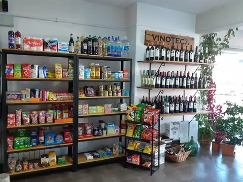 VENTA  RECONOCIDA CARNICERIA EN SAN CARLOS- BARILOCHE
