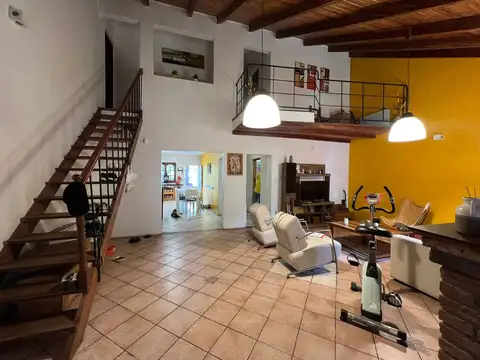 Agustín José Donado 900