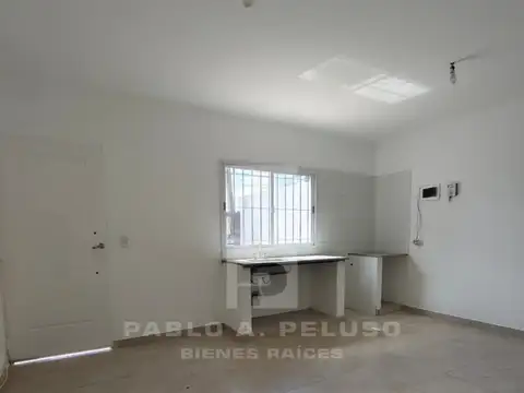 Casa en Alquiler con 1 cochera