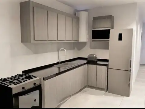 Casa 4 ambientes con 1 baño