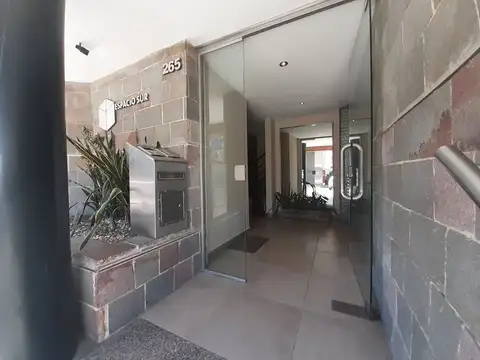 Doctor Salvador Sallarés 200