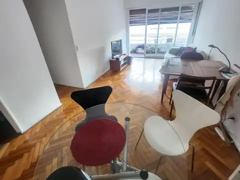 Tres ambientes con Balcón corrido en Recoleta