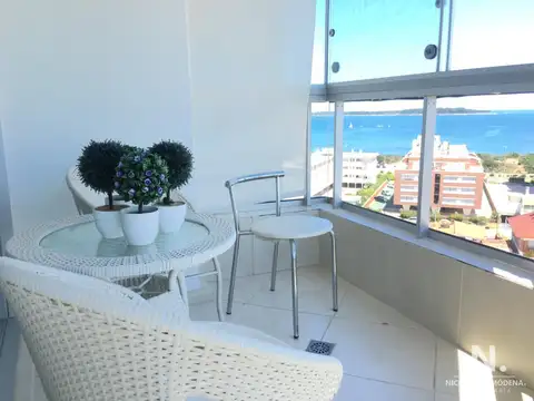 Departamento en Venta en Playa Mansa, USD 460.000