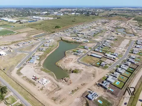 Terreno en Venta 26  mts Fondo