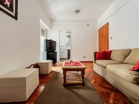 VENZUELA al 700, SAN TELMO. Alquiler Temporario de de 2 ambientes a metros del SUBTE C