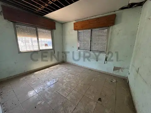 VENTA CASA A DEMOLER EN FLORENCIO VARELA
