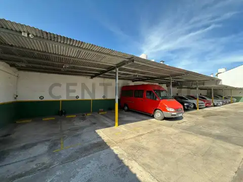 Cocheras en zona San Juan a la venta