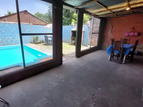 Casa 3 ambientes con 1 baño