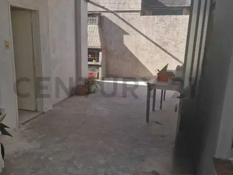 Casa sobre avenida en venta en Rafaela