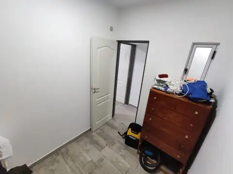 VENTA DEPARTAMENTO 2 1/2 AMBIENTES EN PLANTA BAJA  C/COCHERA Y PATIO