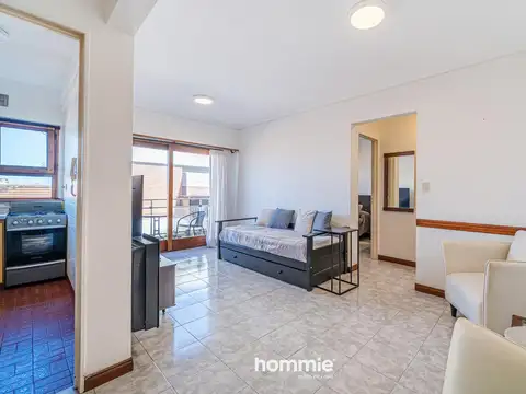 Monseñor D Andea al 2800