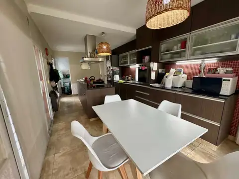 Las Parejas  al 3300