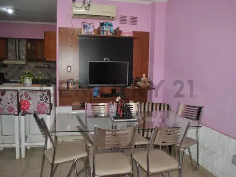 Francisco Seguí 5600, Piso 0