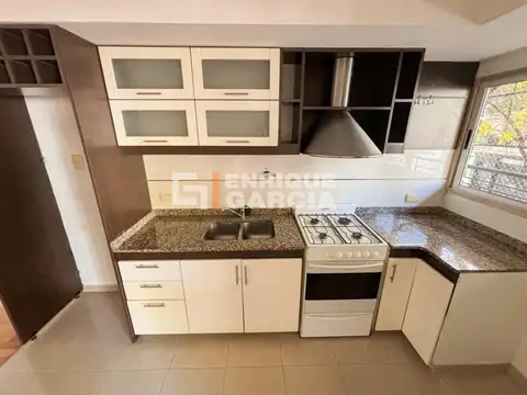 Departamento en Alquiler con 1 cocheras