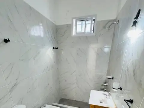 Casa en venta reciclada muy buena ubicación