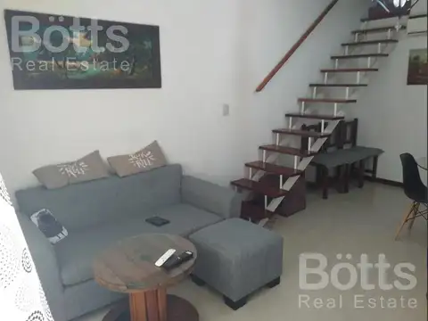 Depto Tipo Casa en Venta de 2 dormitorios